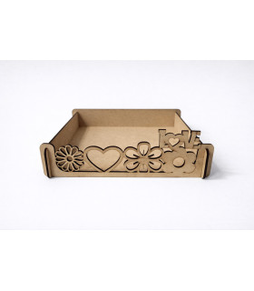 Bandeja “Love” de madera MDF con flores grabadas